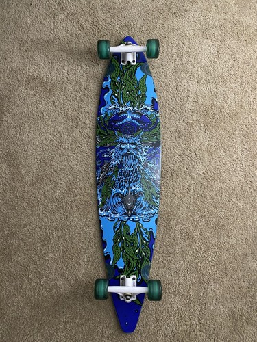 Santa cruz sea - santa, skateboard